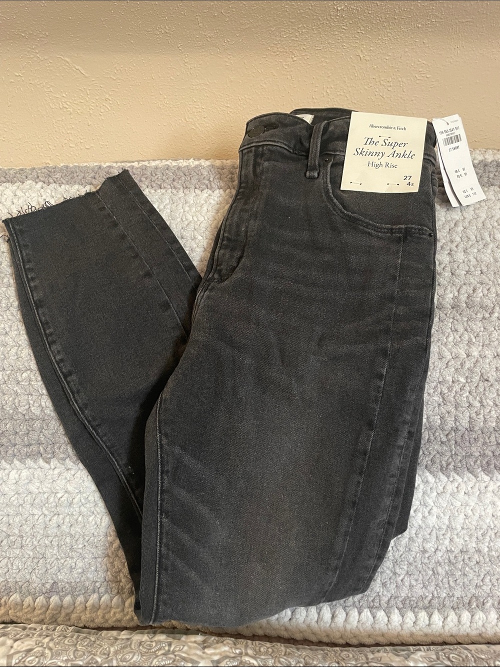Abercrombie & Fitch Black Super Skinny High-Rise Jeans (Size 4S/27S)